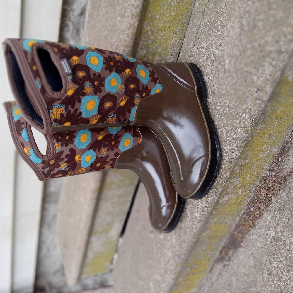 Bogs Brown and Blue Winter Rain Boots